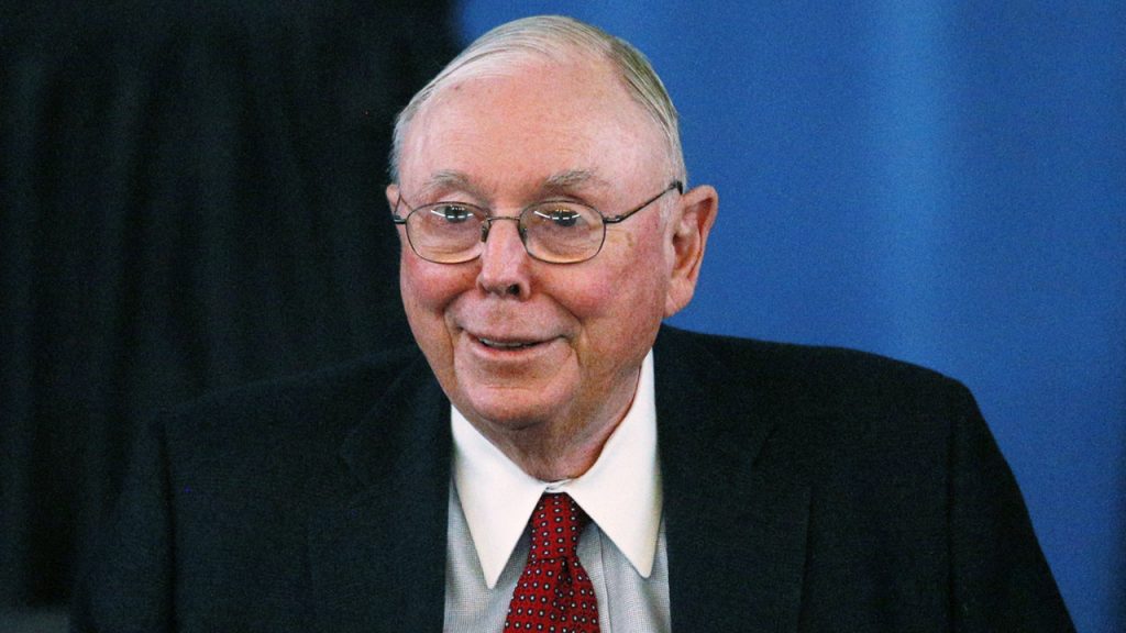 Berkshire Hathaway's Charlie Munger Says Government Should Ban Bitcoin — Calls Crypto ‘Venereal Disease’