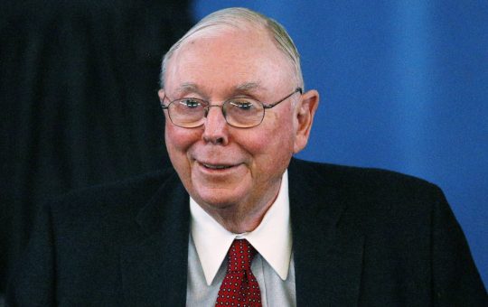 Berkshire Hathaway's Charlie Munger Says Government Should Ban Bitcoin — Calls Crypto ‘Venereal Disease’