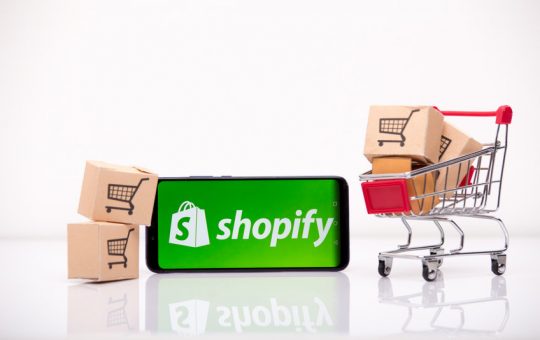 Shopify merchants can now accept crypto payments using Crypto.com Pay