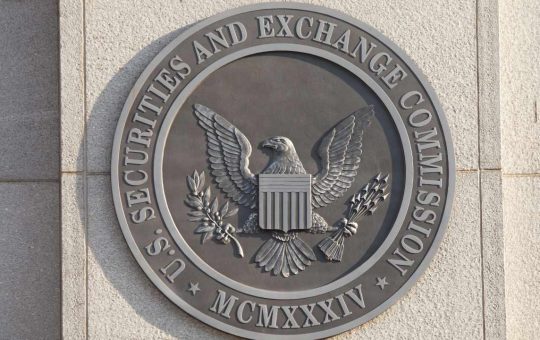 Former SEC Official's Crypto Warning: A Regulatory Onslaught Is Just Beginning