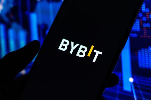 Bybit Becomes Latest Crypto Exchange to Suspend USD Bank Transfers – What's Going On?