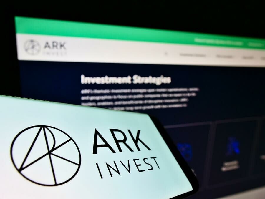 ARK Invest Bets Big on Meta Platforms and Robinhood, Reduces Coinbase Position