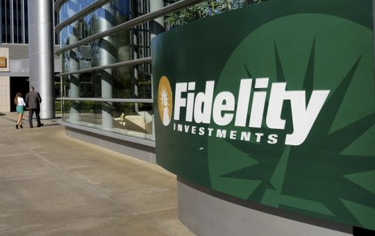 Fidelity Incorporates Staking in Spot Ethereum ETF Offering to Boost Fund’s Income