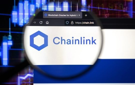 Chainlink jumps on partnership with ANZ as AI altcoin aims to outpace Polkadot