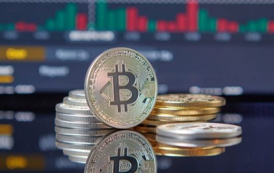 Bitcoin ETFs end five-day inflow streak as Bitcoin dips below $93K